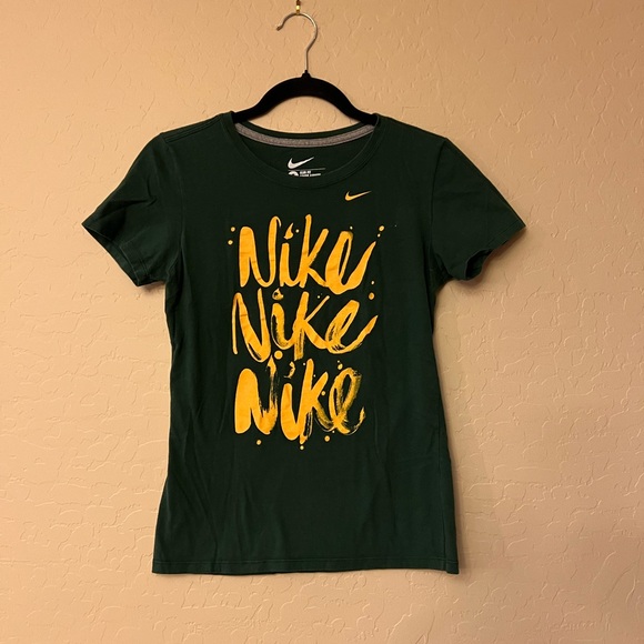 Nike Slim Fit Dark Forest Green Graphic T-Shirt - Picture 7 of 8